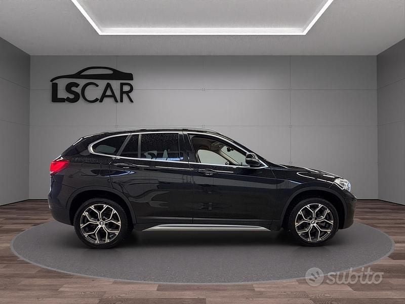 Käytetty BMW X1 xLine 190 HP (139 kW) 2021 Musta Katumaasturi