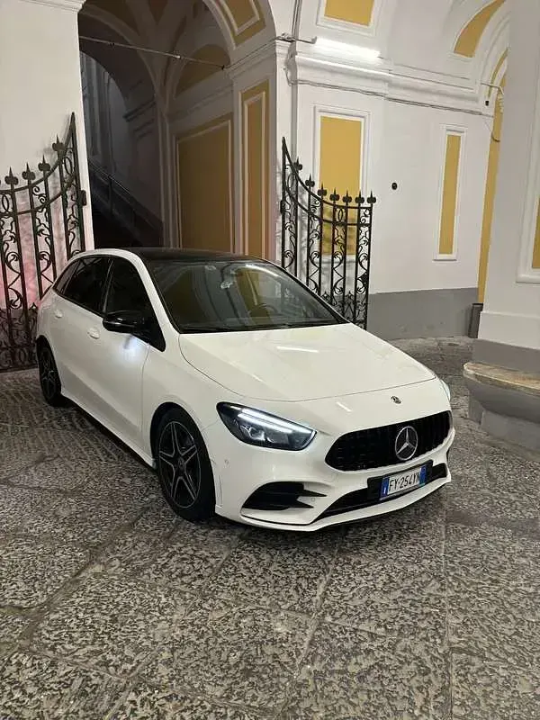 Usata Mercedes B180 Premium 116 CV (85 kW) 2019 Utilitaria