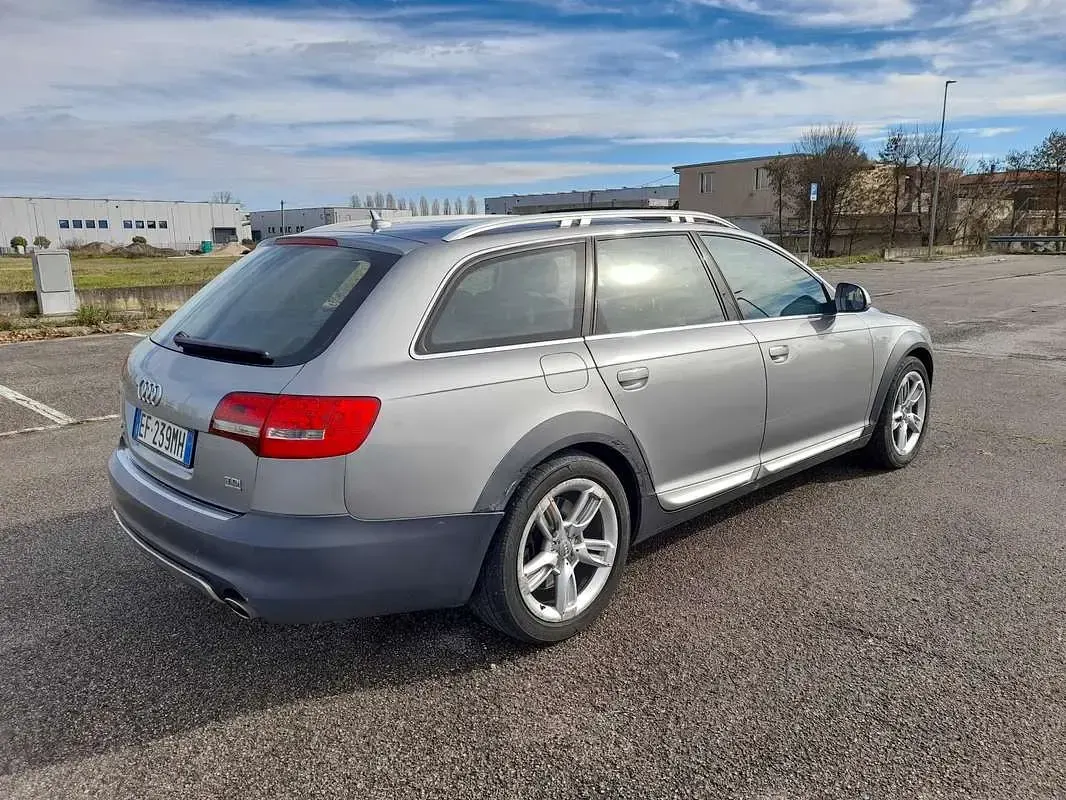 Usata Audi A6 Allroad Ambiente 239 CV (175 kW) 2011 Station wagon