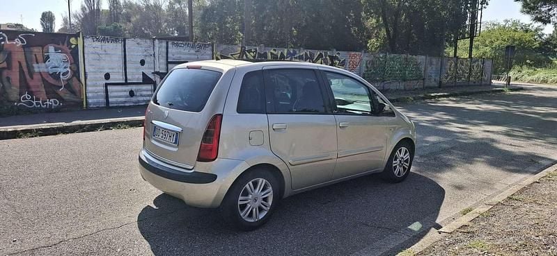 Usata Lancia Musa 95 CV (69 kW) 2007 Monovolume