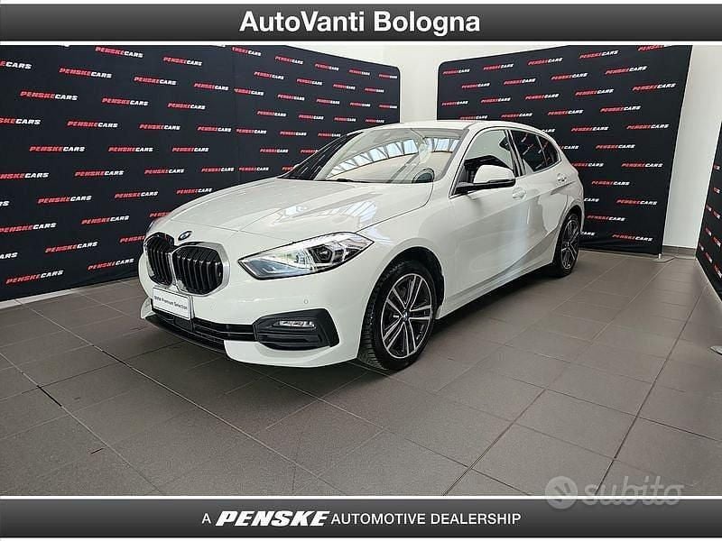 Usata BMW 118 Advantage 150 CV (110 kW) 2021 Bianco Utilitaria