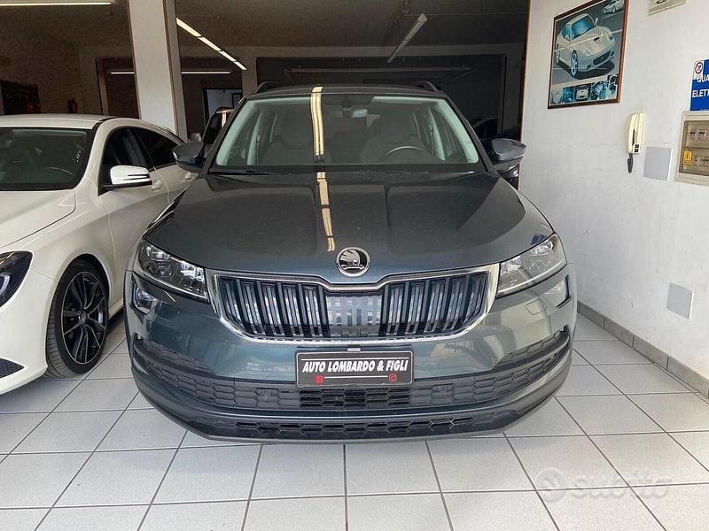 Usata Skoda Karoq Executive 116 CV (85 kW) 2019 Grigio SUV