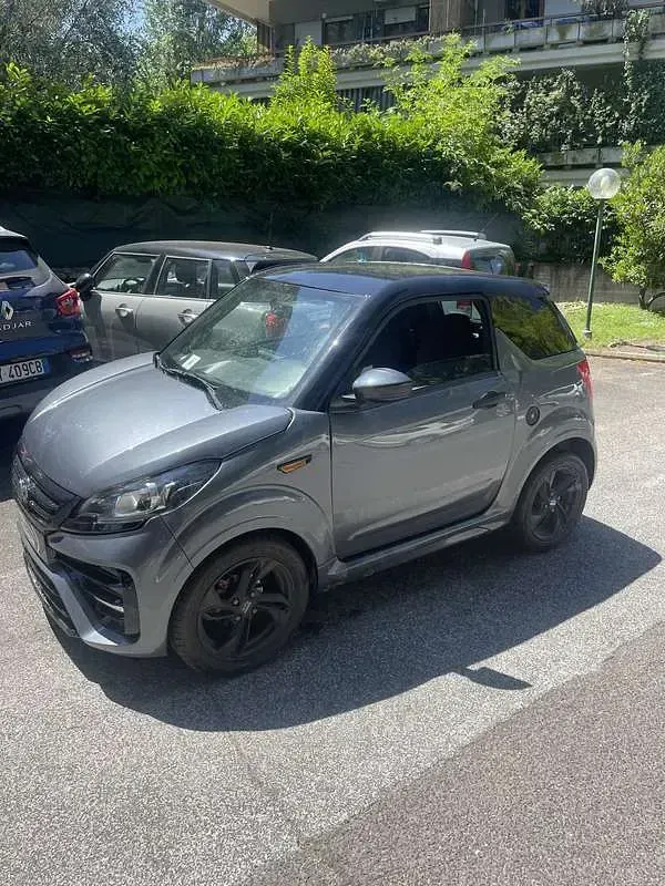 Usata Ligier JS50 2024 Grigio Utilitaria