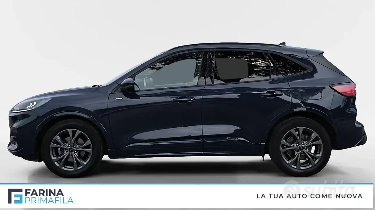 Usata Ford Kuga ST-Line 190 CV (139 kW) 2023 Blu blazer SUV