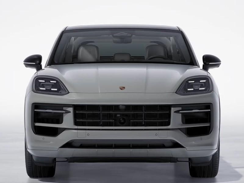 Usata Porsche Cayenne 470 CV (345 kW) 2024 Grigio SUV