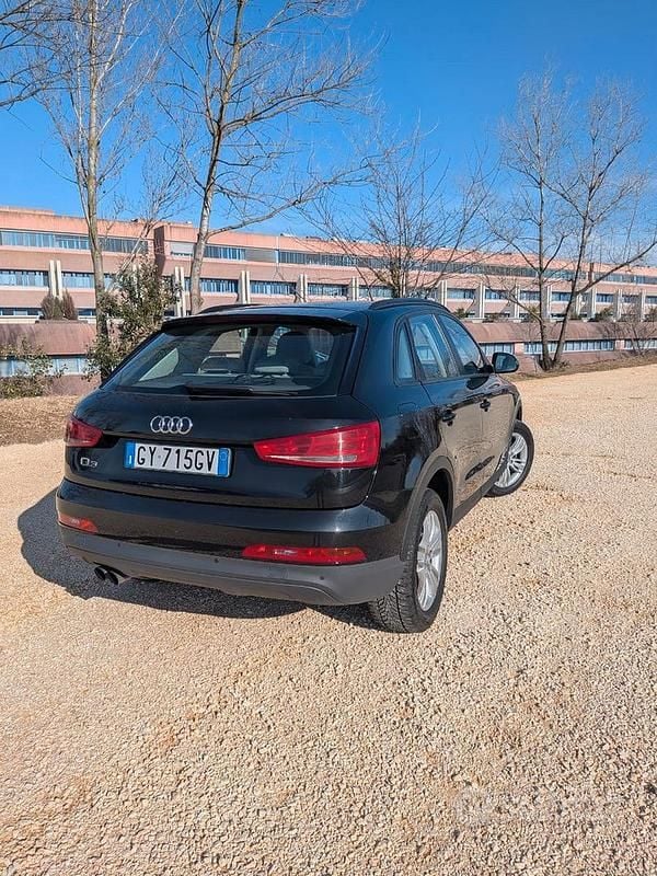 Usata Audi Q3 140 CV (102 kW) 2013 Nero SUV