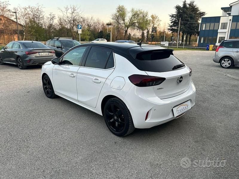 Usata Opel Corsa Elegance 102 CV (75 kW) 2021 Bianco Utilitaria