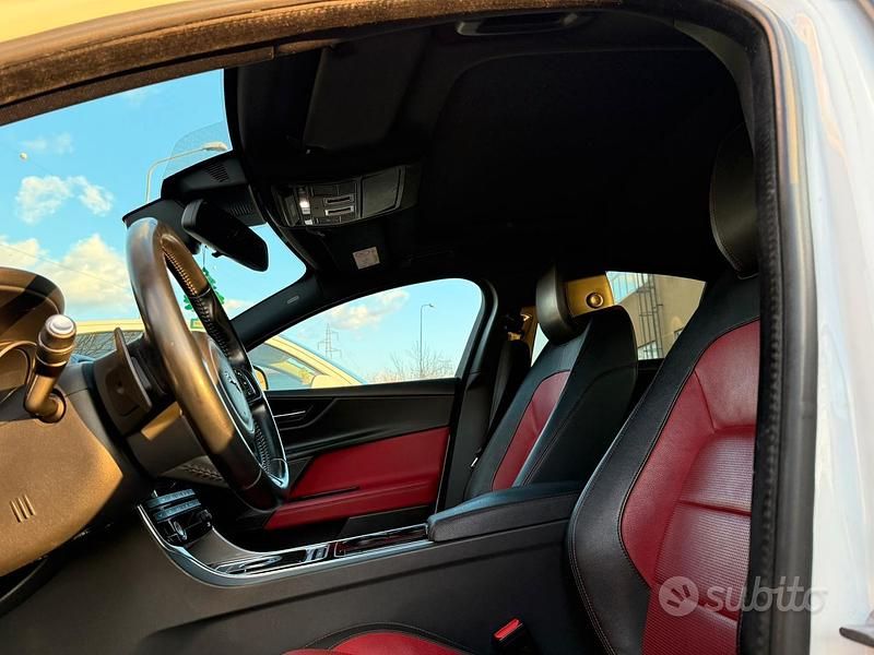 Usata Jaguar XE R-Sport 2015 Bianco Berlina