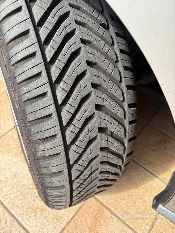 Usata VW Polo Comfortline 90 CV (66 kW) 2010 Grigio Utilitaria