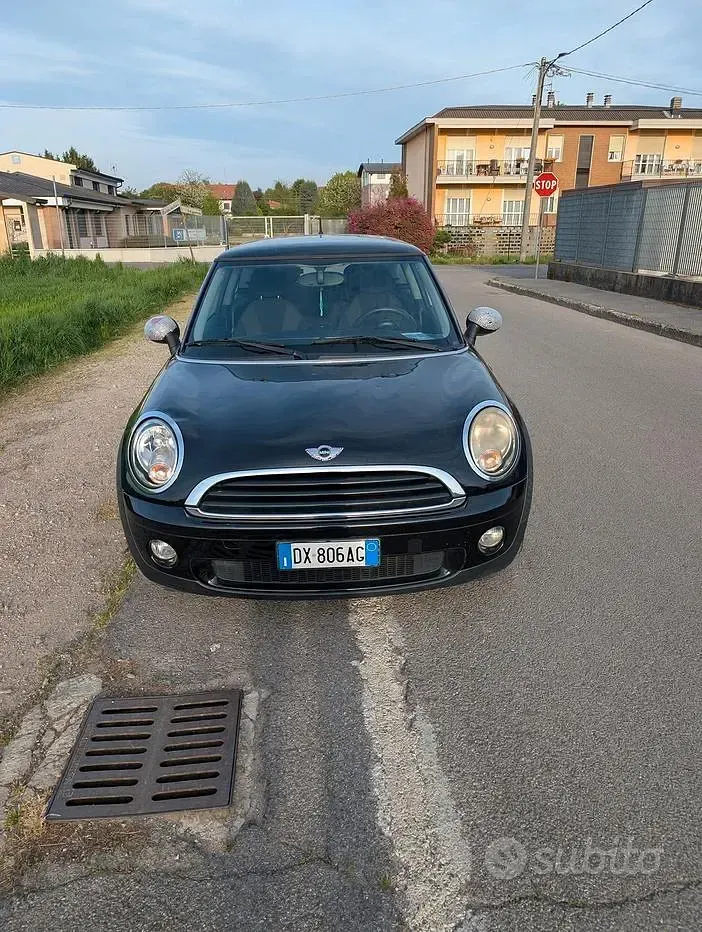 Usata Mini ONE 143 CV (105 kW) 2007 Nero Utilitaria