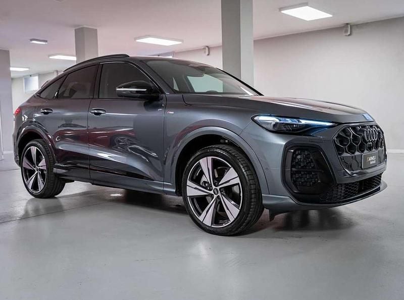 Occasion Audi Q5 S-Line 204 PK (150 kW) 2025 Grijs SUV