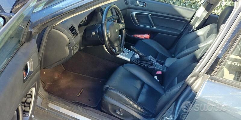 Usata Subaru Outback 245 CV (180 kW) 2008 Blu SUV