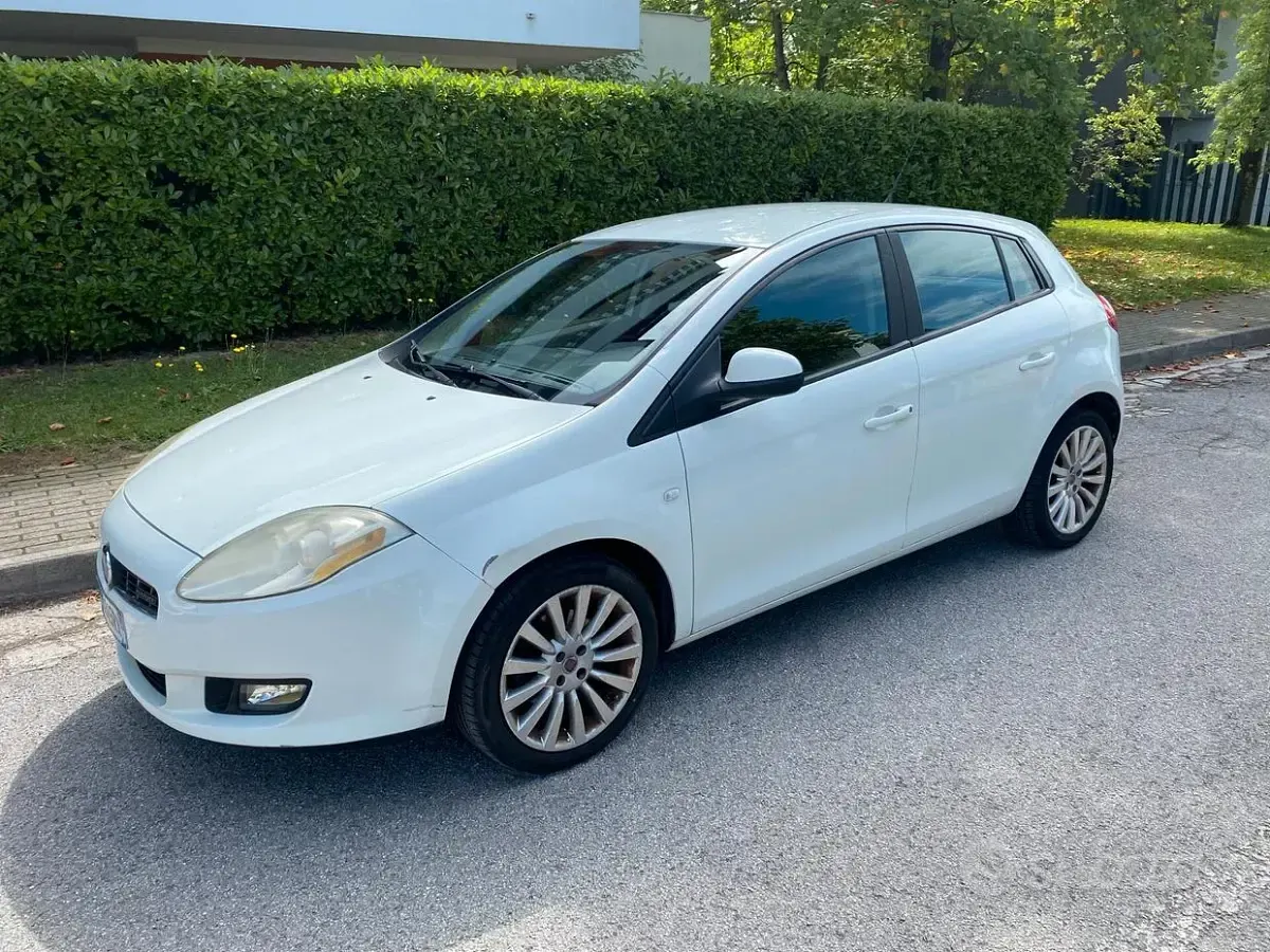 Usata Fiat Bravo Dynamic 90 CV (66 kW) 2009 Utilitaria