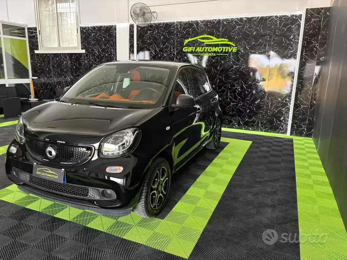 Usata Smart ForFour Passion 71 CV (52 kW) 2018 Nero Utilitaria