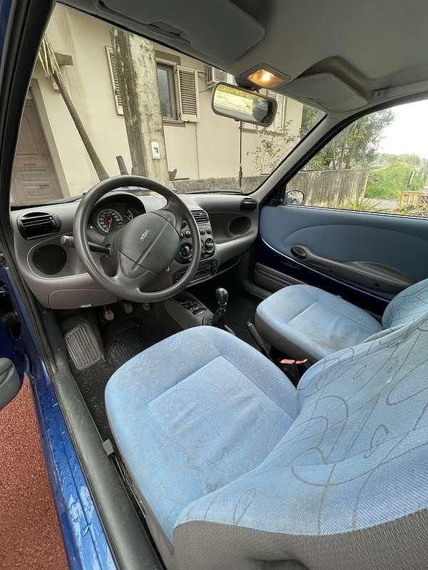 Usata Fiat 600 54 CV (39 kW) 2001 Blu/azzurro Berlina