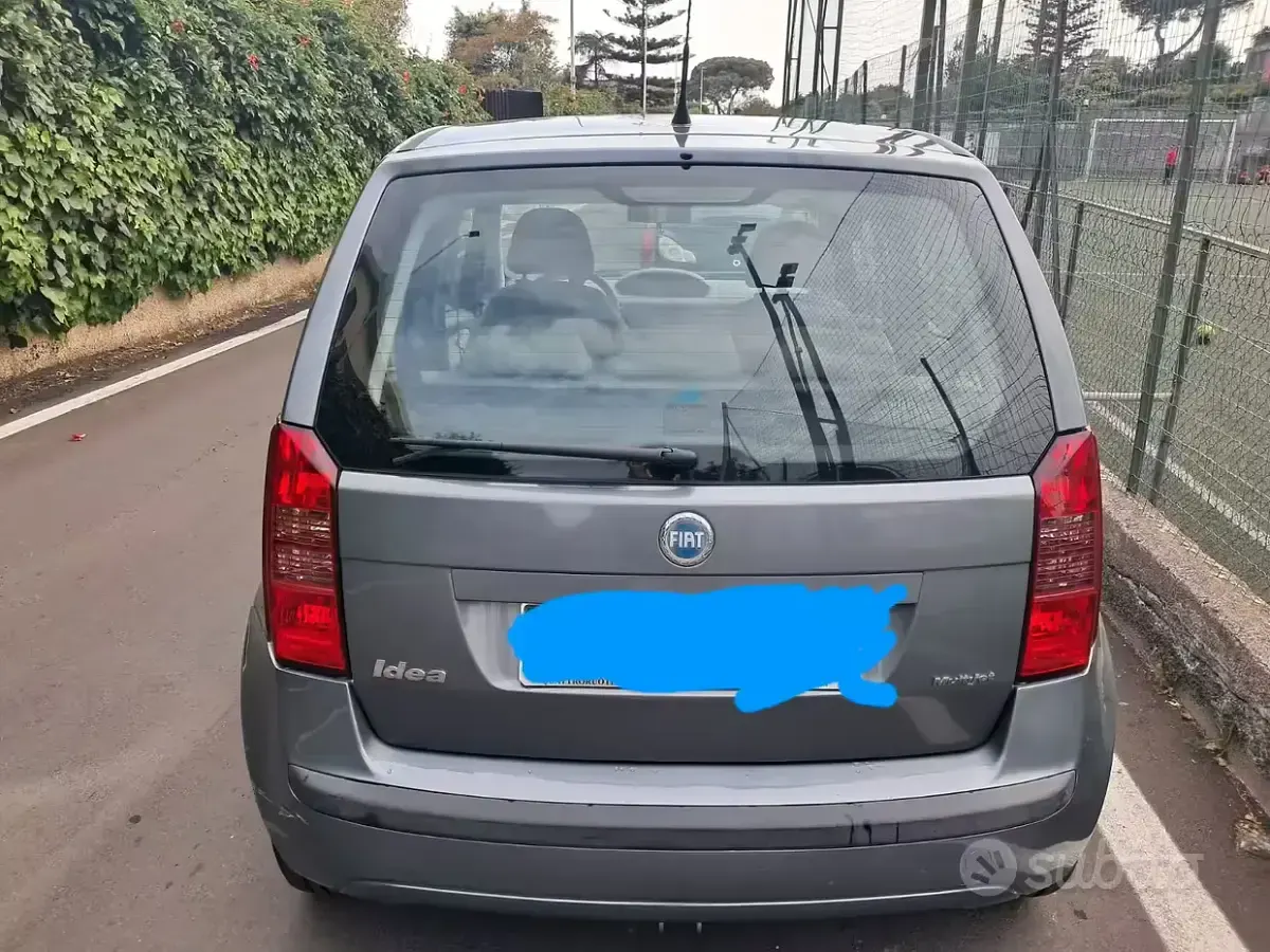 Usata Fiat Idea 70 CV (51 kW) 2005 Grigio Monovolume