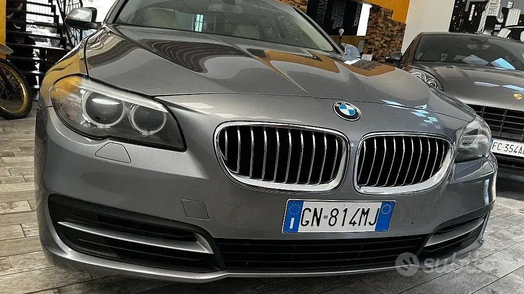 Usata BMW 520 Luxury Line 190 CV (139 kW) 2016 Grigio Berlina