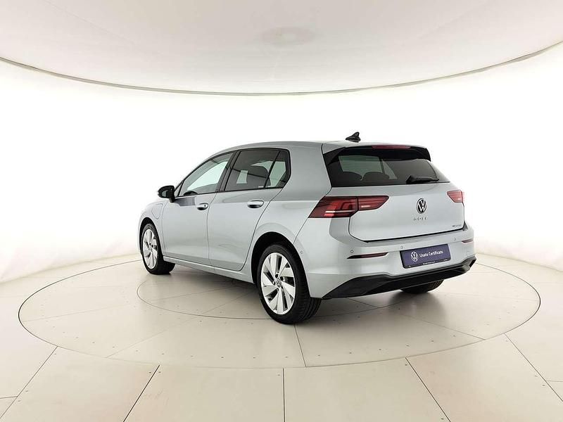 Usata VW Golf VIII Edition 204 CV (150 kW) 2025 Dolomite silver metallizzato Berlina