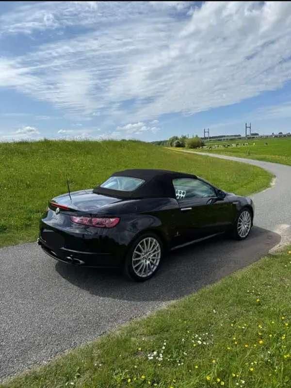 Usata Alfa Romeo Spider Exclusive 260 CV (191 kW) 2007 Nero Cabrio
