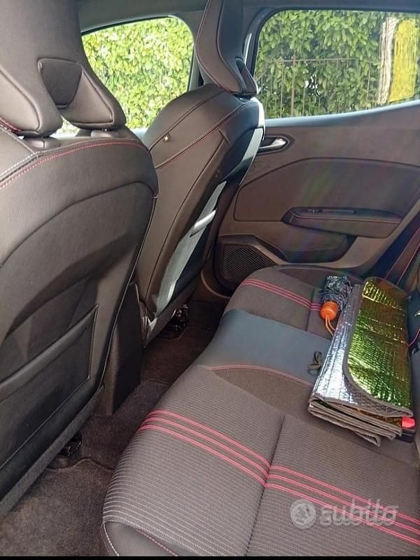 Usata Renault Clio V RS Line 140 CV (102 kW) 2021 Berlina