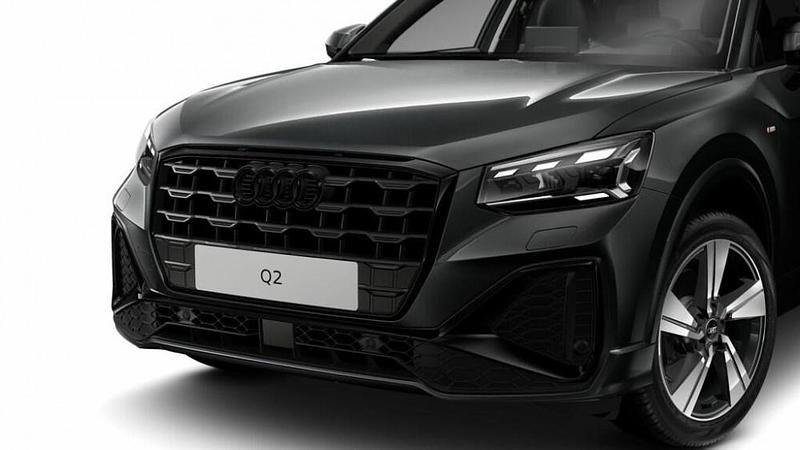 Nuova Audi Q2 S-Line 2026 Grigio daytona perlato SUV