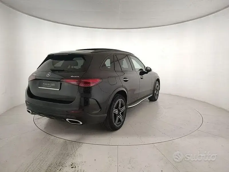 Usata Mercedes GLC300 AMG line 197 CV (144 kW) 2023 Nero SUV