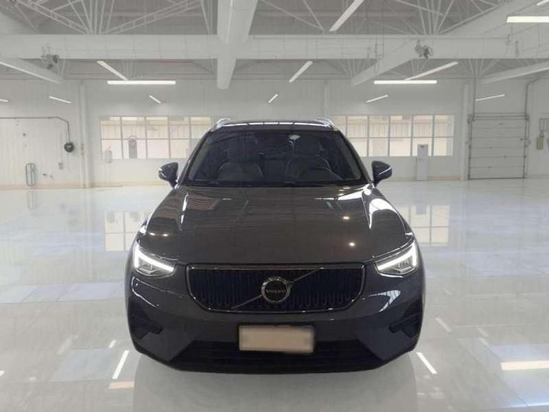 Usata Volvo XC40 Core 129 CV (94 kW) 2023 Grigio SUV