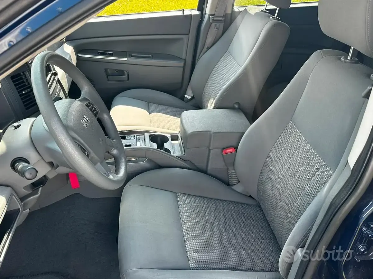 Usata Jeep Grand Cherokee Laredo 218 CV (160 kW) 2006 Blu SUV