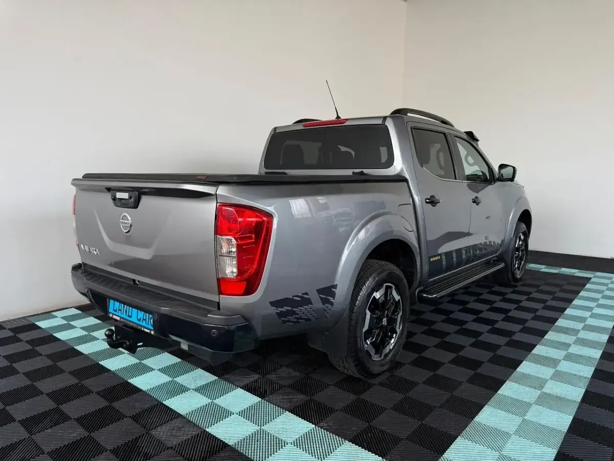 Usata Nissan Navara N-Guard 190 CV (139 kW) 2019 Grigio Pick-up