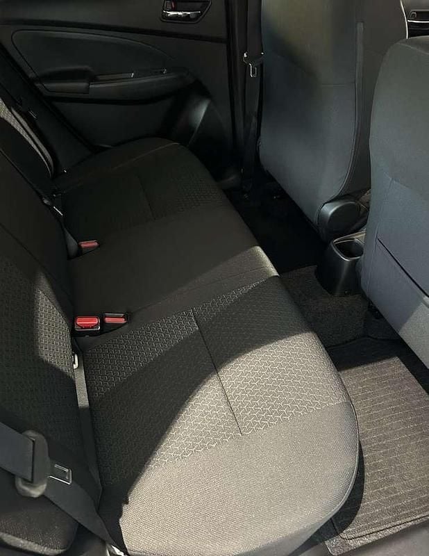 Usata Suzuki Swift 83 CV (61 kW) 2023 Londra Utilitaria