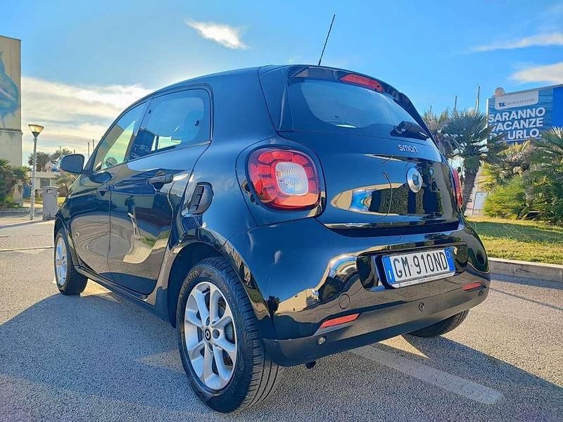 Usata Smart ForFour Passion 71 CV (52 kW) 2016 Utilitaria
