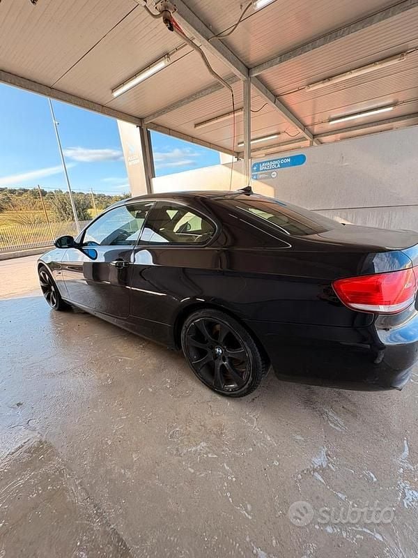 Usata BMW 320 M Sport 177 CV (130 kW) 2008 Nero Coupé