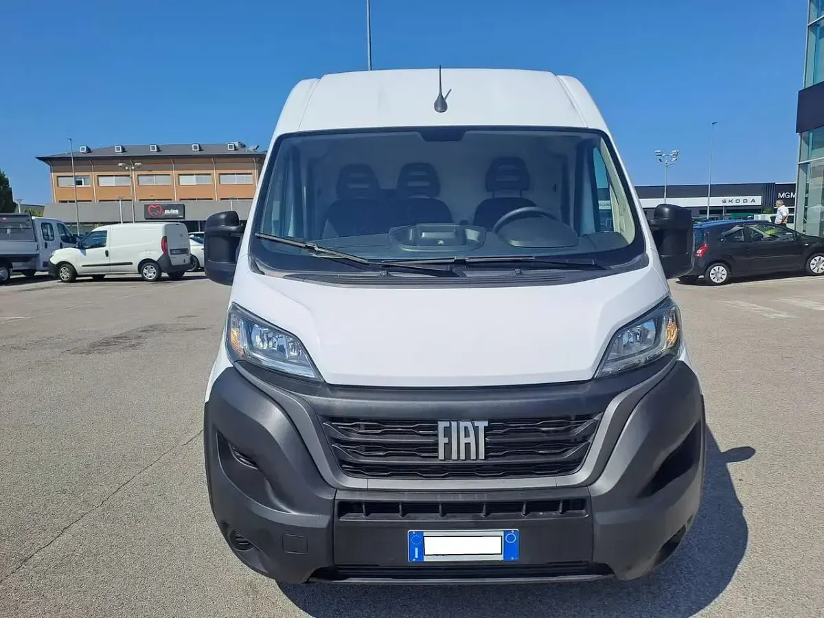 Usata Fiat Ducato 120 CV (88 kW) 2023 Bianco Furgone