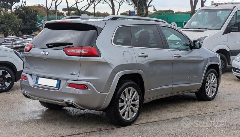 Usata Jeep Cherokee Overland 200 CV (147 kW) 2018 Grigio SUV