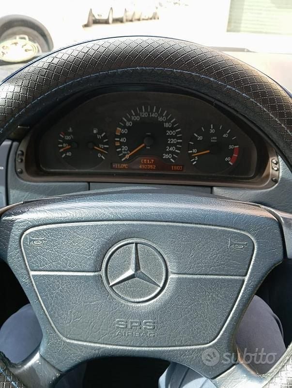 Usata Mercedes E250 1998 Blu Station wagon