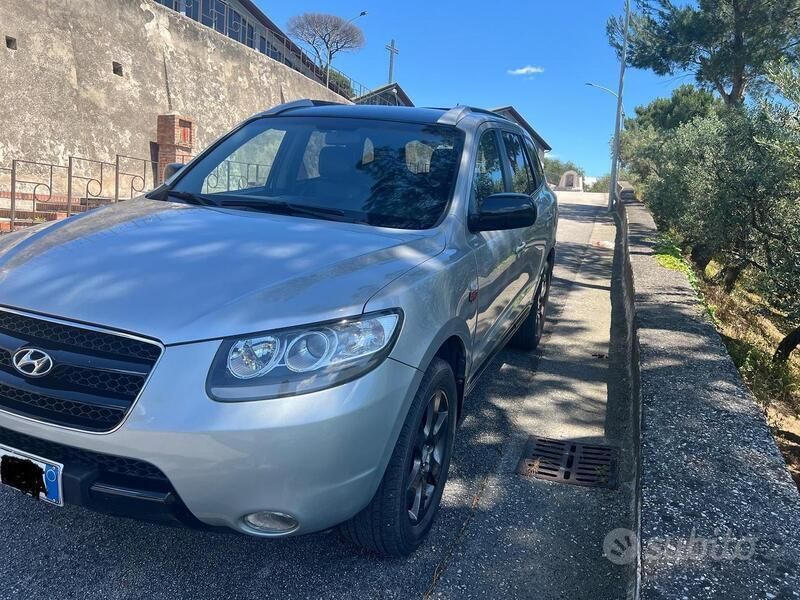 Usata Hyundai Santa Fe 155 CV (114 kW) 2007 Grigio SUV