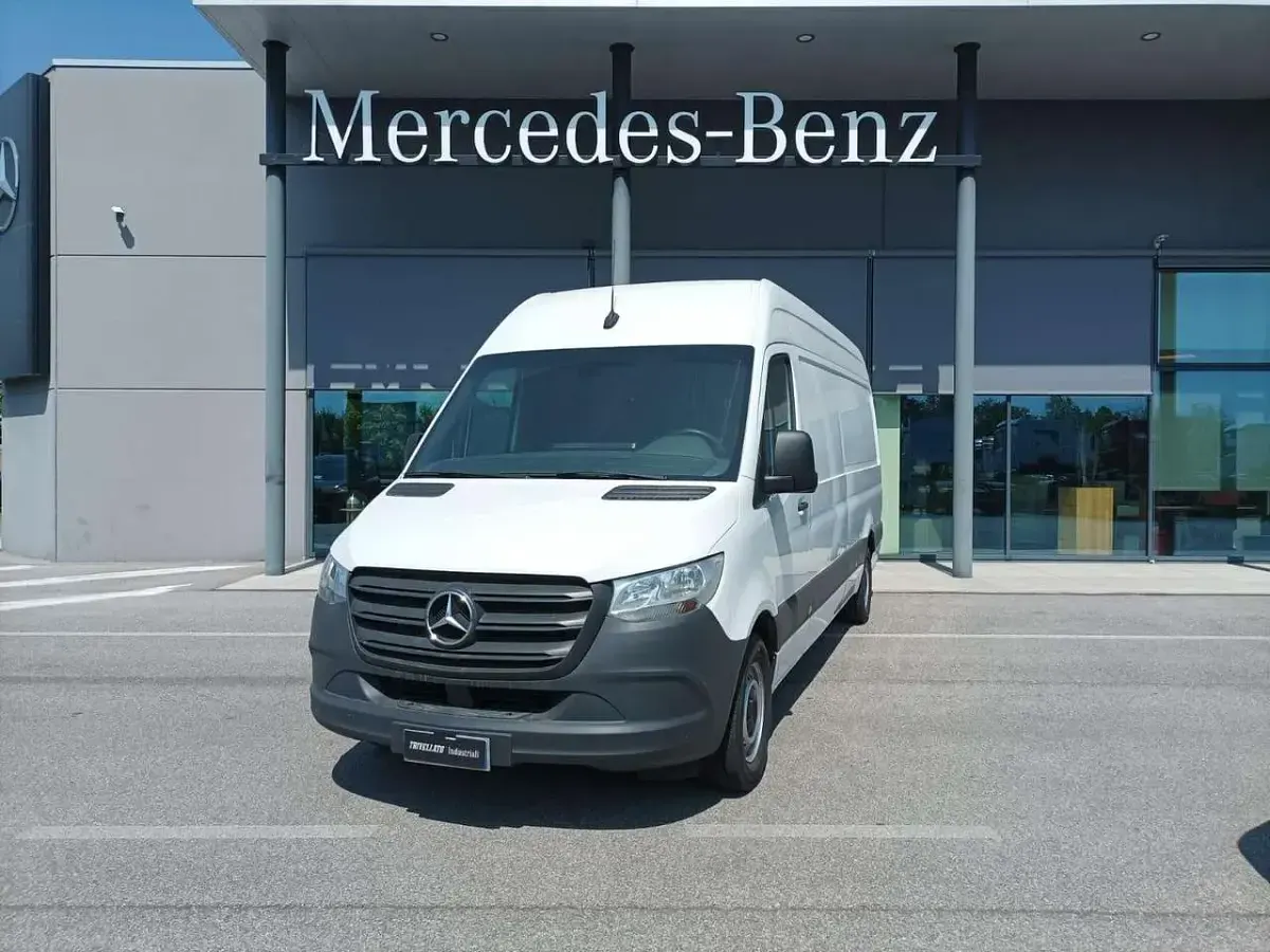 Usata Mercedes Sprinter 150 CV (110 kW) 2021 Bianco artico Furgone
