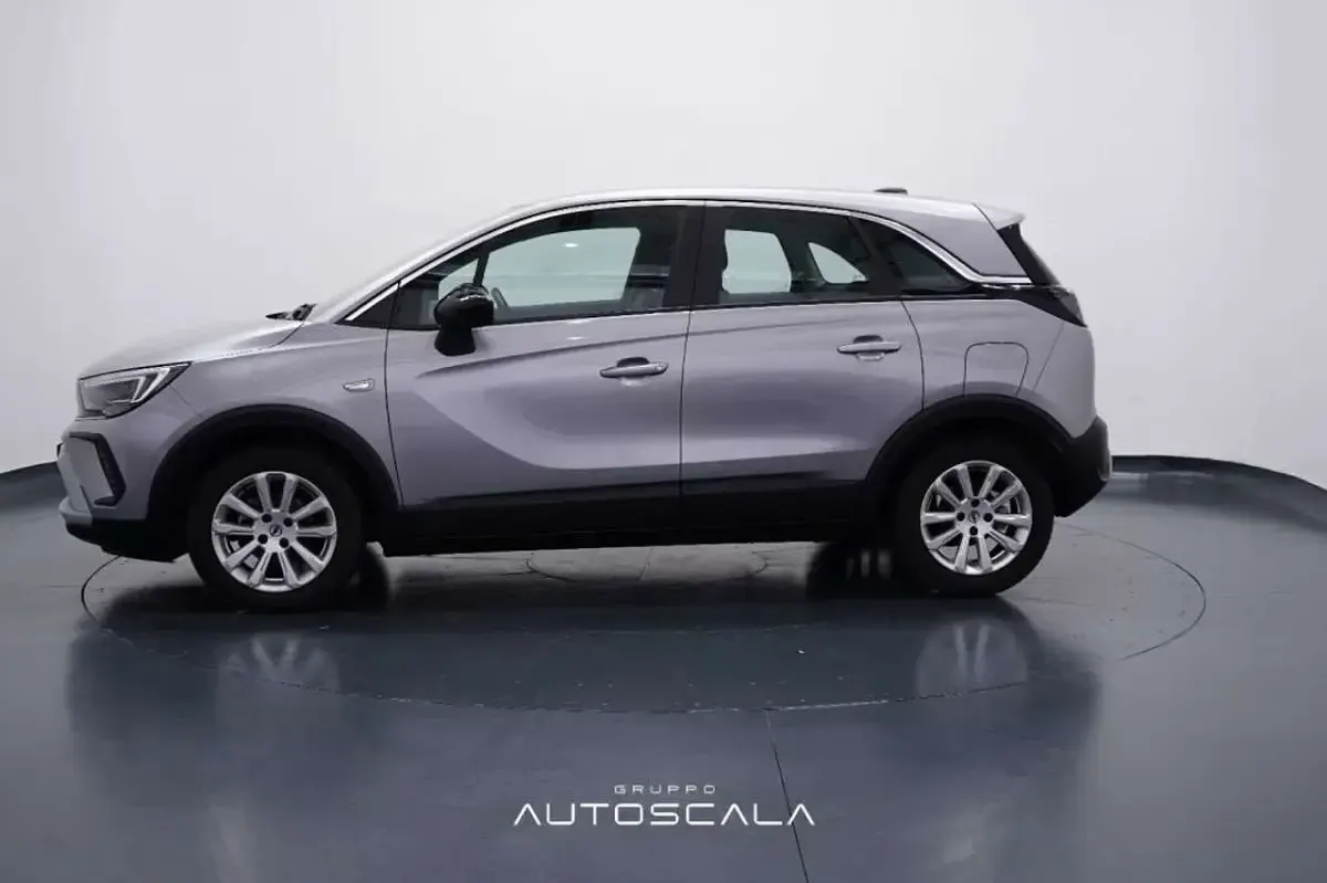 Usata Opel Crossland Elegance 83 CV (61 kW) 2022 Grigio artense met. SUV
