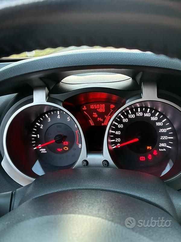 Usata Nissan Juke Acenta 117 CV (86 kW) 2010 Rosso SUV