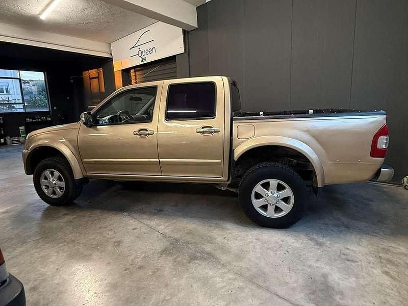 Usata Isuzu D-Max 131 CV (96 kW) 2007 Bronzo SUV