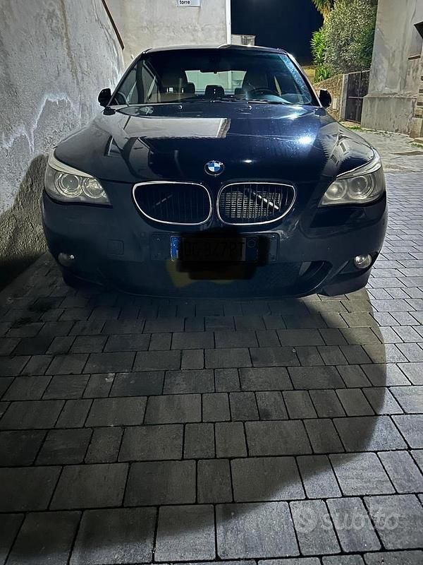 Usata BMW 535 Efficient Dynamics 272 CV (200 kW) 2005 Blu Berlina
