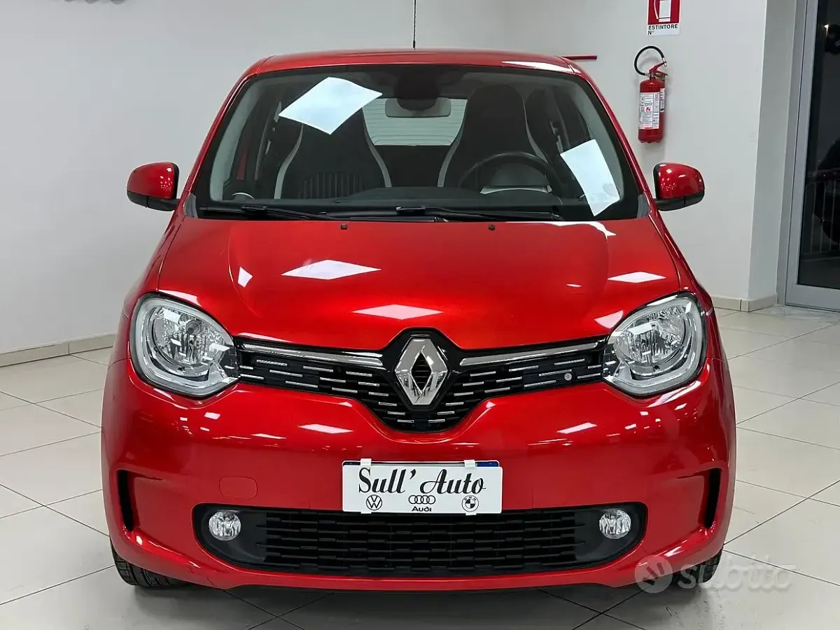 Usata Renault Twingo Intens 65 CV (47 kW) 2021 Rosso Utilitaria