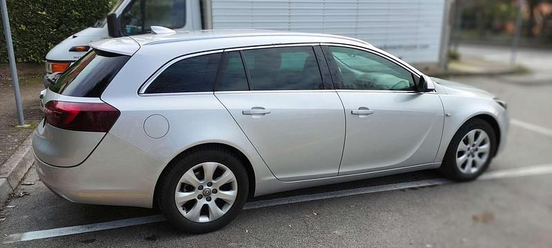 Usata Opel Insignia Business 136 CV (100 kW) 2017 Argento Station wagon