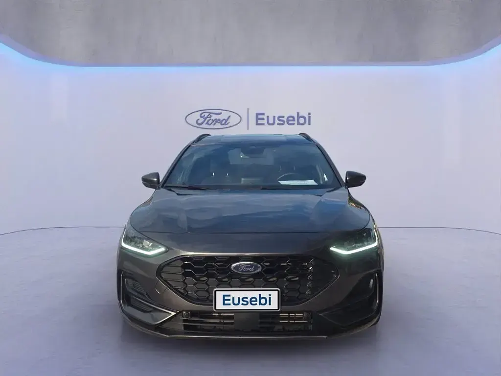 Usata Ford Focus ST-Line 125 CV (91 kW) 2022 Magnetic grey Station wagon