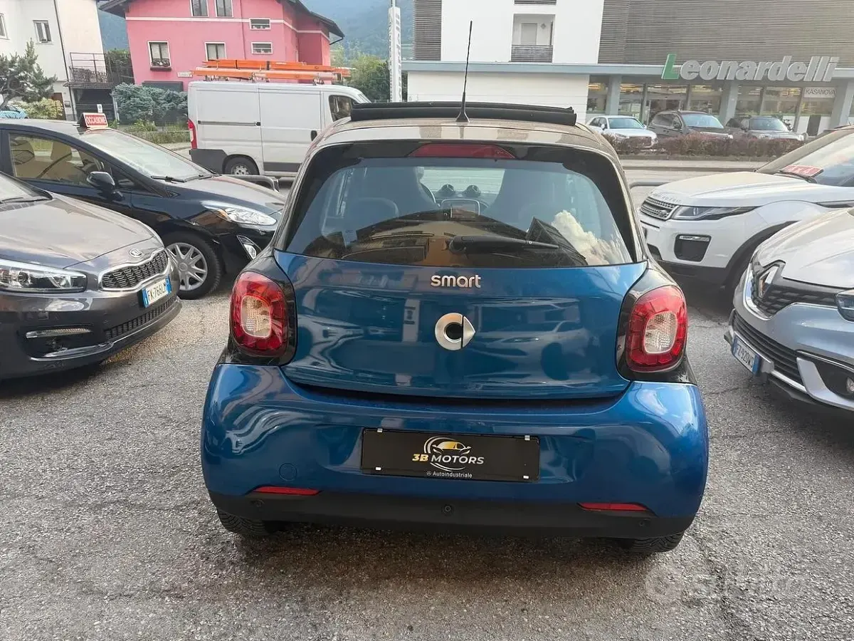 Usata Smart ForFour Passion 71 CV (52 kW) 2019 Blu Utilitaria