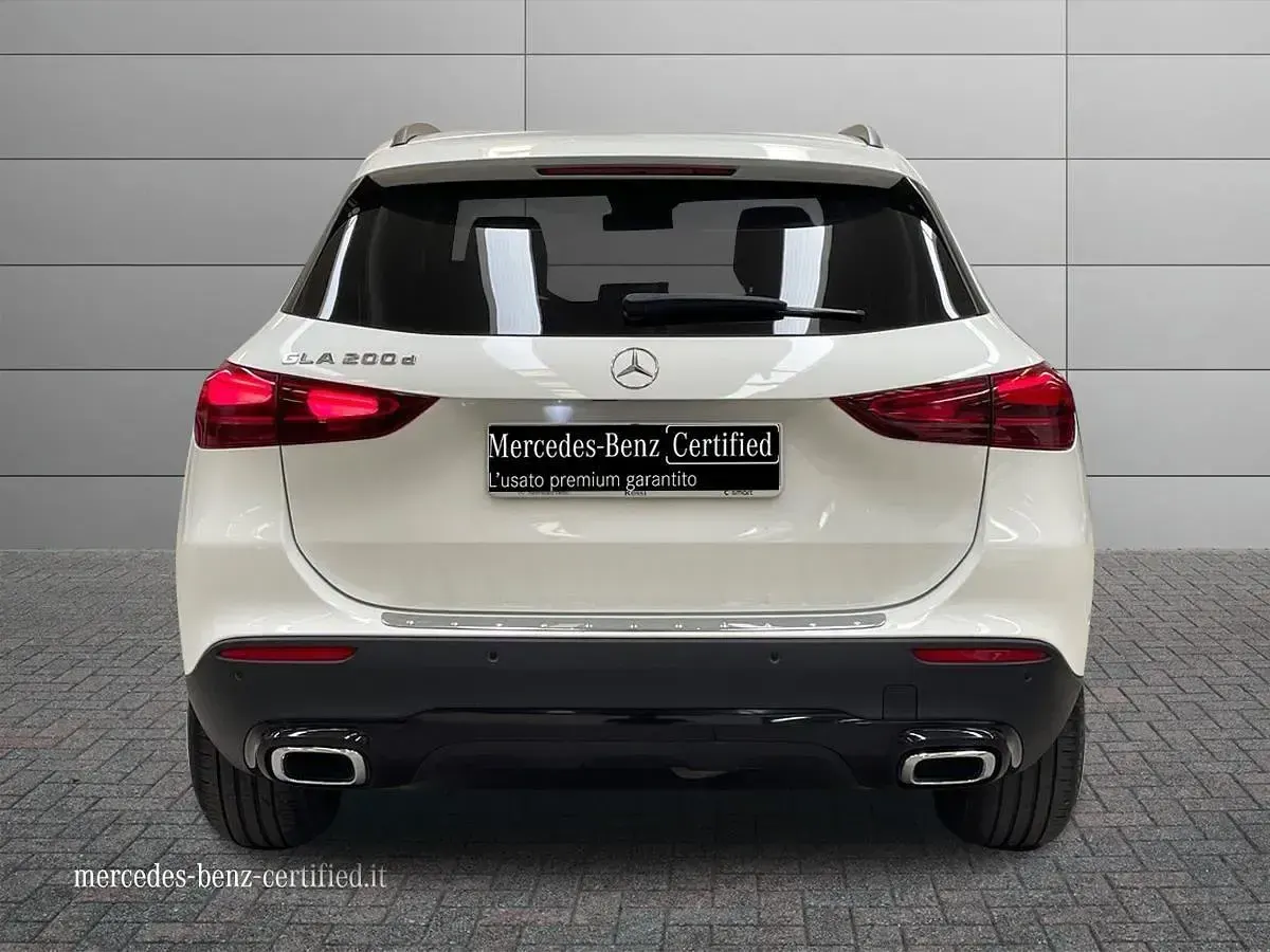 Usata Mercedes GLA200 Advanced Plus 150 CV (110 kW) 2024 Bianco SUV