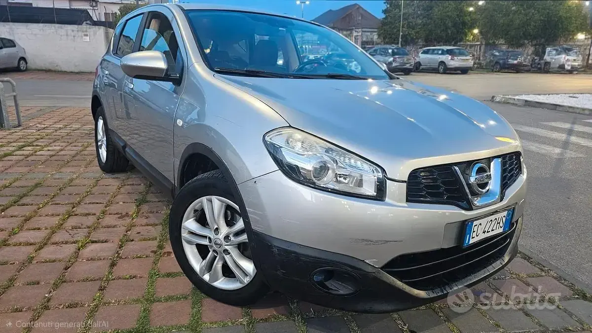 Usata Nissan Qashqai Tekna 150 CV (110 kW) 2010 Grigio SUV
