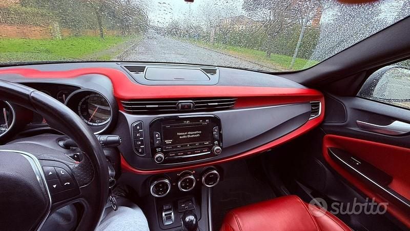 Usata Alfa Romeo Giulietta Quadrifoglio 241 CV (177 kW) 2016 Grigio Berlina