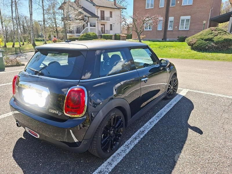 Usata Mini Cooper Seven 2017 Nero Utilitaria