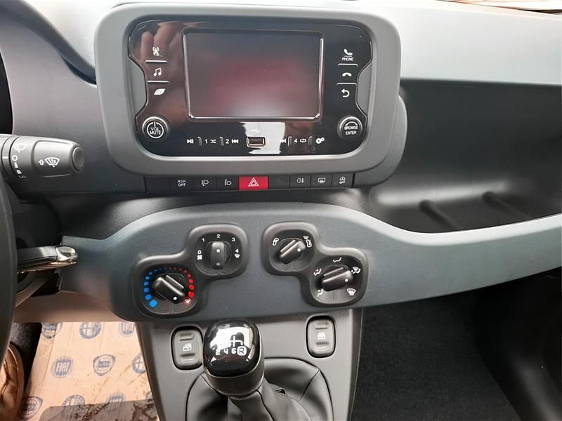 Nuova Fiat Panda Icon 70 CV (51 kW) 2025 Rosso Utilitaria